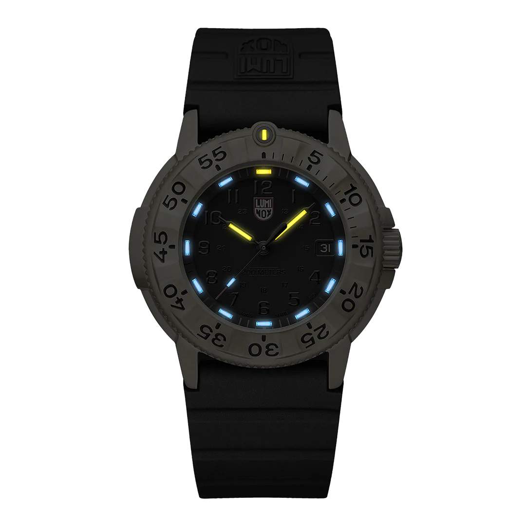 Navy SEAL Foundation 3221 Gold Edition - XS.3221.NSF - Image 2