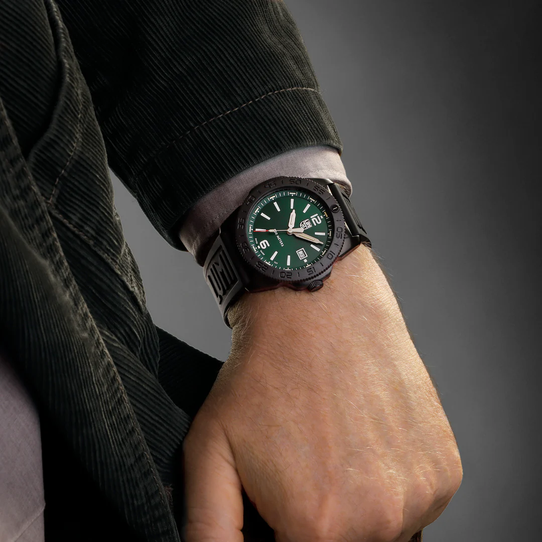 Pacific Diver Black Steel 44mm Watch - XS.3137.B - Image 11