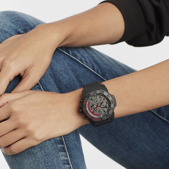 XS.3581.EY Luminox Navy SEAL Chronograph - XS.3581.EY - Image 4